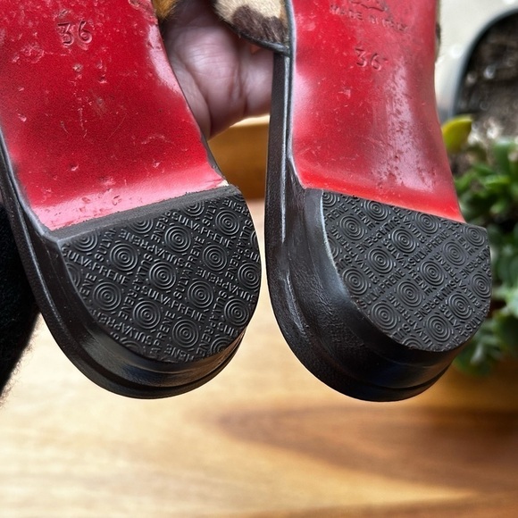 Christian Louboutin Animal Print Calf Hair Slides Sandals | Size 36 US 6 w/ Box - Picture 12 of 15